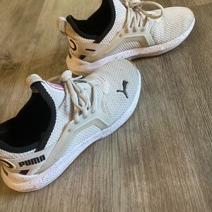 Puma Cream and Black Athletic Shoes